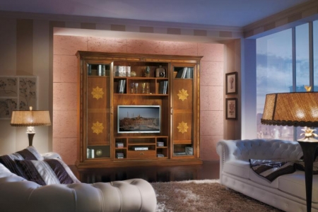 soggiorno con ante scorrevoli e porte interne