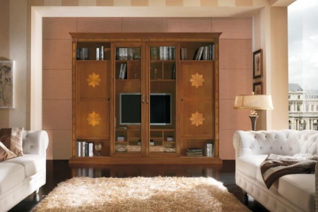 Soggiorno con ante scorrevoli e porte interne