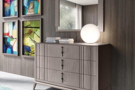 comò-con-gamba-a-spillo_legnofrassino_masselo_listellare_colore-grigio-intenso