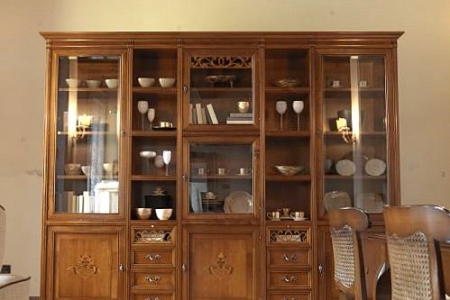libreria classica  con intarsio