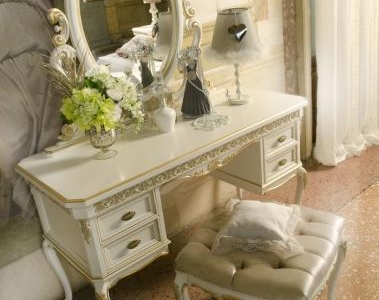 toilette bianca 4 cassetti