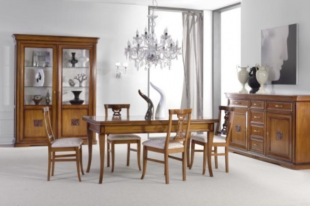 sala da pranzo noce con intarsio