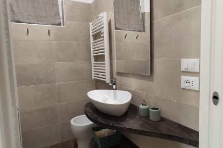 mobile bagno sagomato