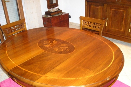 tavolo intarsiato