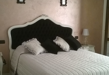 letto bianco e nero