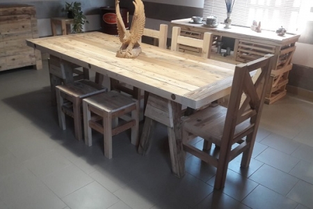 tavolo moderno-rustico